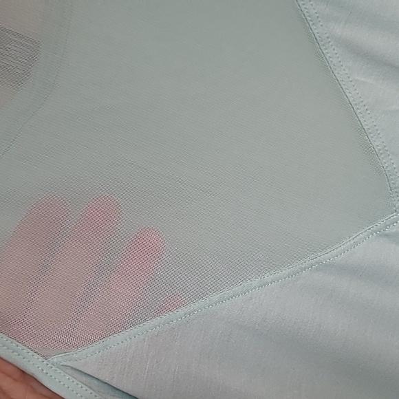 FWD Ladies Tank Top 2X NWT - Picture 3 of 7